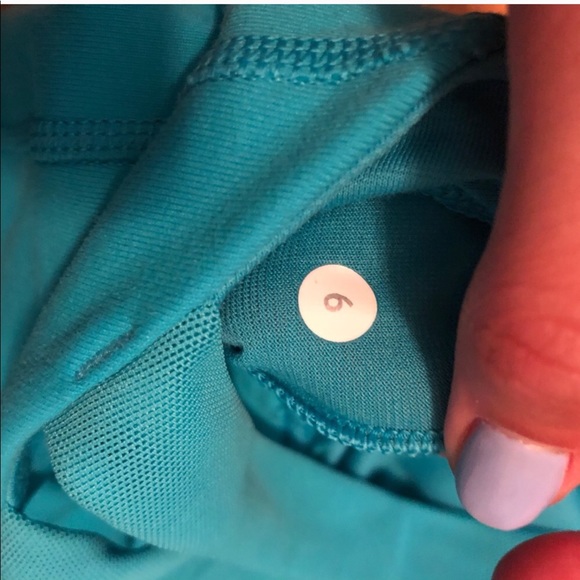 🍋LuluLemon Top🍋 - Picture 6 of 7